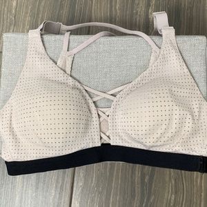 Gorgeous Victoria Secret Sports Bra